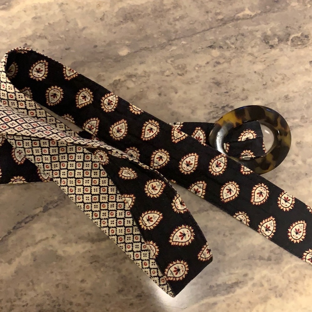 Vera Bradley Classic Black Belt Paisley Pattern Women’s One Size